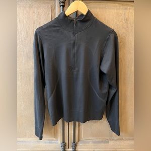 Lululemon Swiftly Relaxed Half Zip, size 8, Black/Gull Grey.